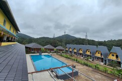Royal Nirvana Dandeli Resort