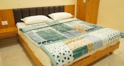 Haweli Family Restaurent Room Type - Deluxe Room