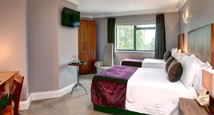 Best Western Plus Centurion Hotel Room Type - 2 Single Beds, Mobility Accessible, Walk In Shower, Non-Smoking