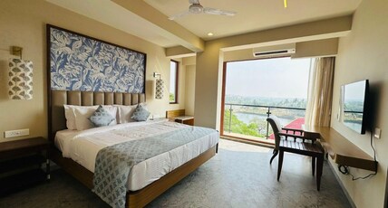 Titanic Boutique Hotel Room Type - Premium Room with Balcony