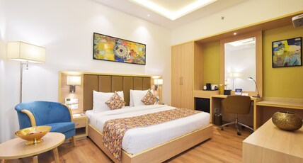 SureStay Heritage Walk by Best Western Room Type - 1 King Bed, Non-Smoking, Standard Room with Mini Bar