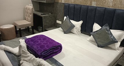 Hotel Nirmal Inn Room Type - Corporate Deluxe AC
