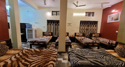Motel Chandan  Room Type - Family Hall Air Cooled