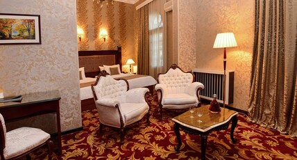 River Side Hotel Room Type - Suite Double or Twin Room