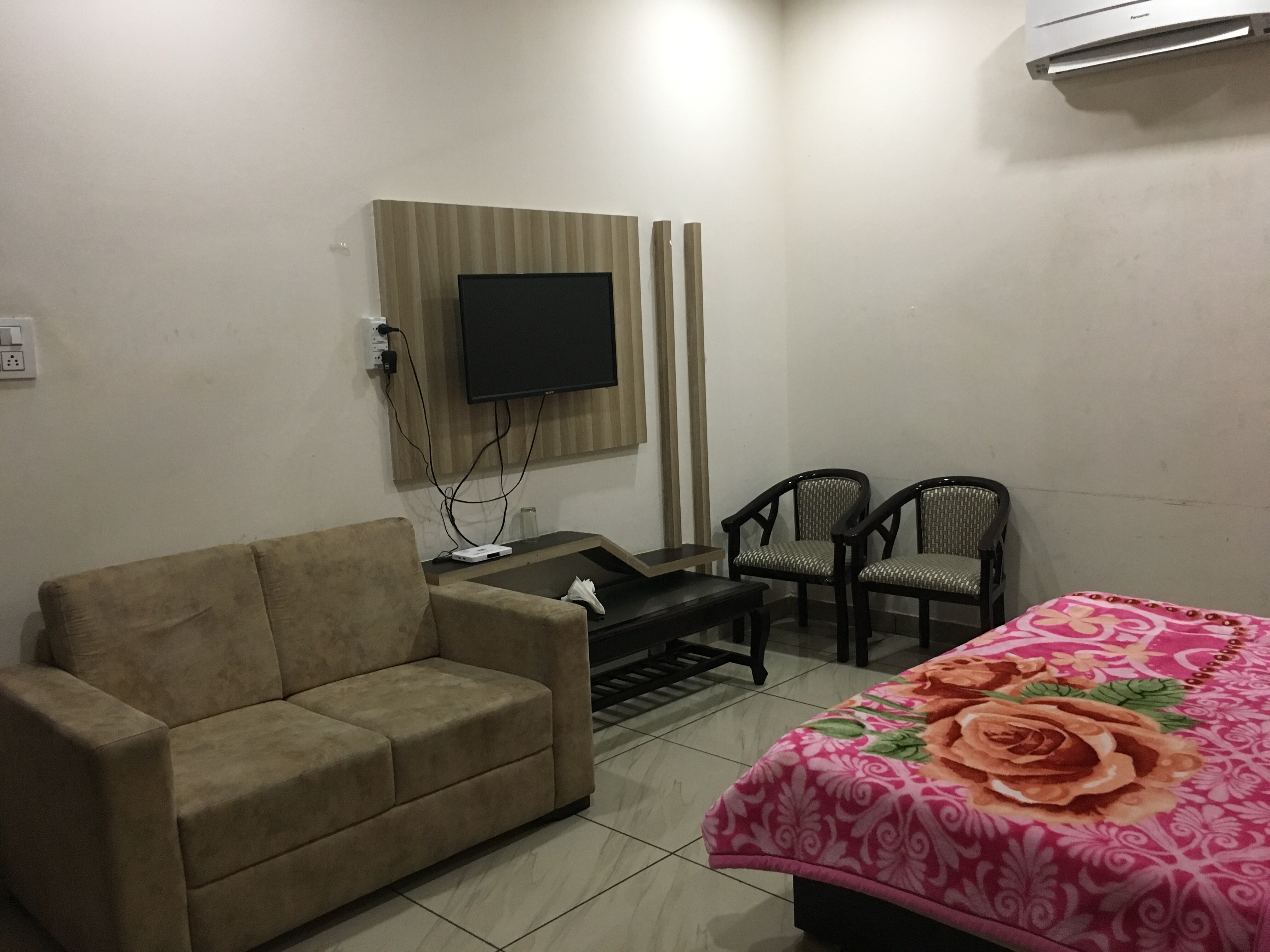 HOTEL KISSAN - Tap to explore photos
