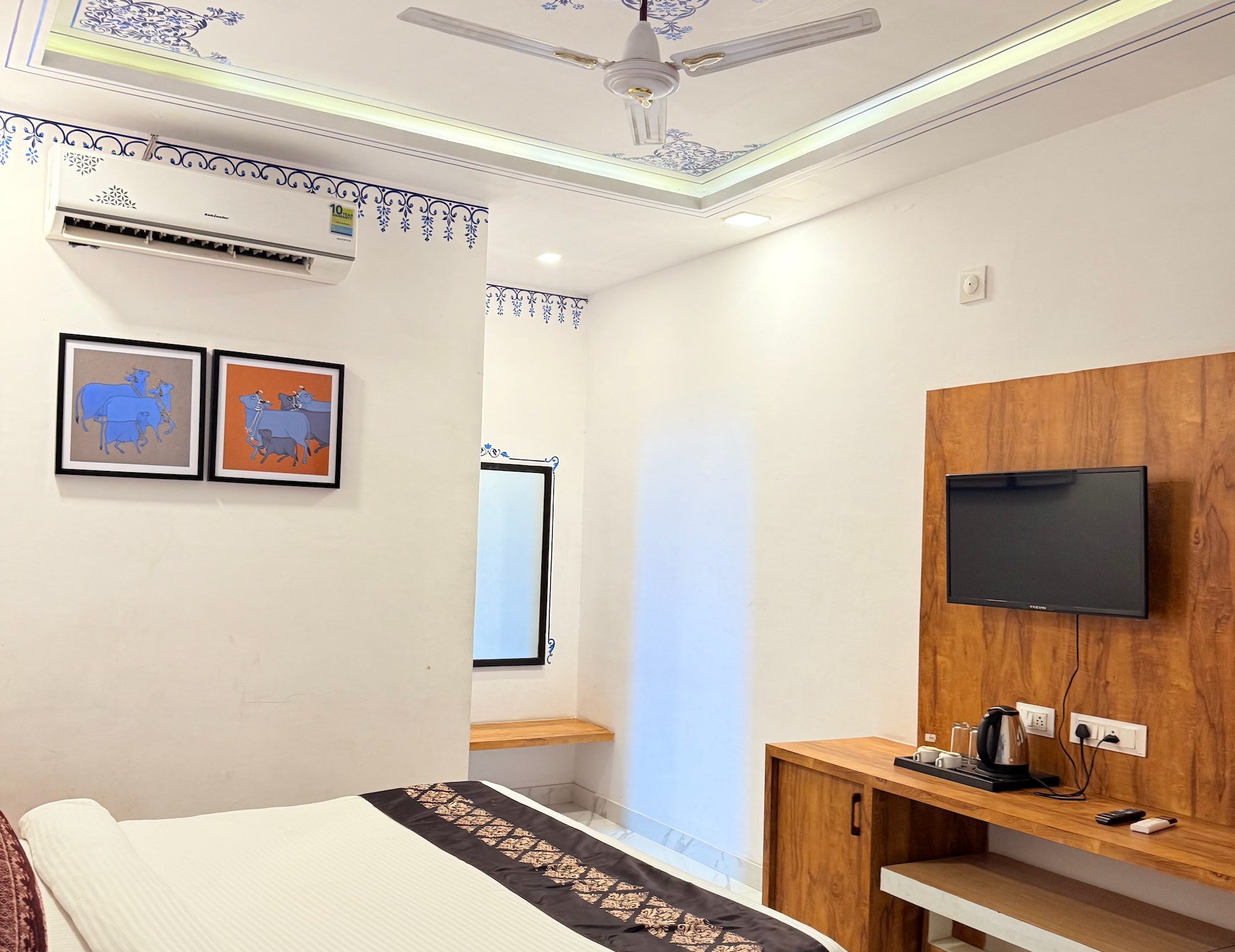 Hotel Haridas Haveli - Tap to explore photos