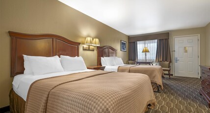 Best Western Inn of Chandler Room Type - 2 Queen Beds, Non-Smoking, Wireless High-Speed Internet, Microwave, Refrigerator, Full Breakfast