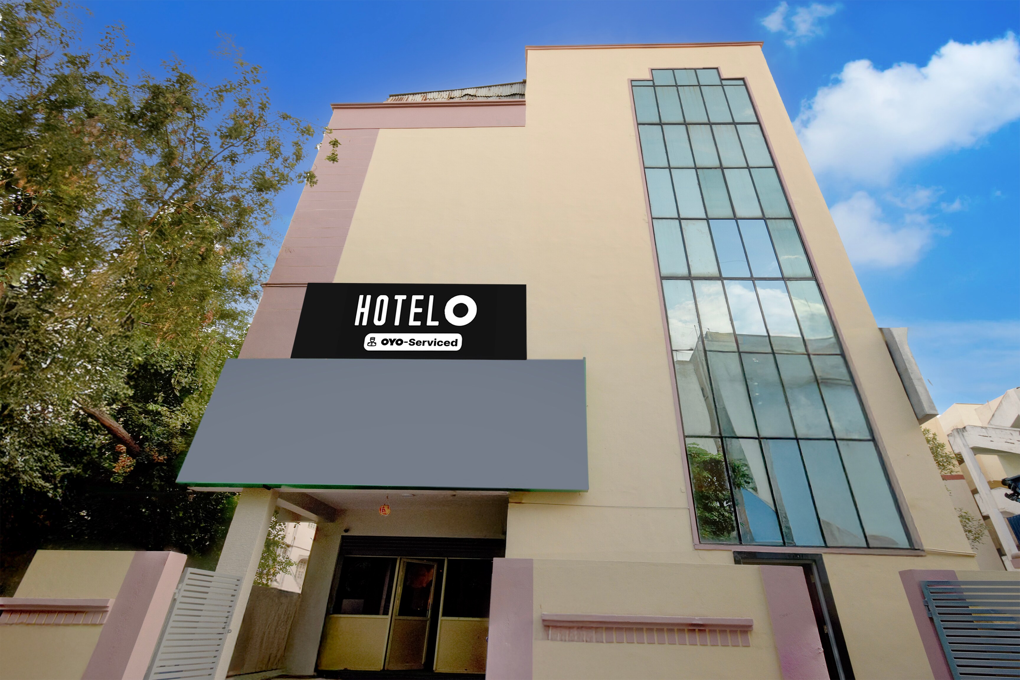 Super Hotel O Safilguda Lakeview Hyderabad Formerly Adithya Stay - Tap to explore photos