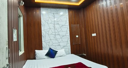 HOTEL JUNAGADH PALACE Room Type - DOUBLE BED ROOM