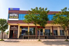 FabHotel Palak Palace