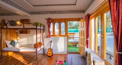 Rainbow Hostelier - A Boutique Stay Room Type - Deluxe 8-bed Mix Dorm