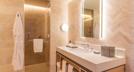 Hilton Mexico City Reforma Room Type - EXEC SKYLINE VW 1 KING BED
