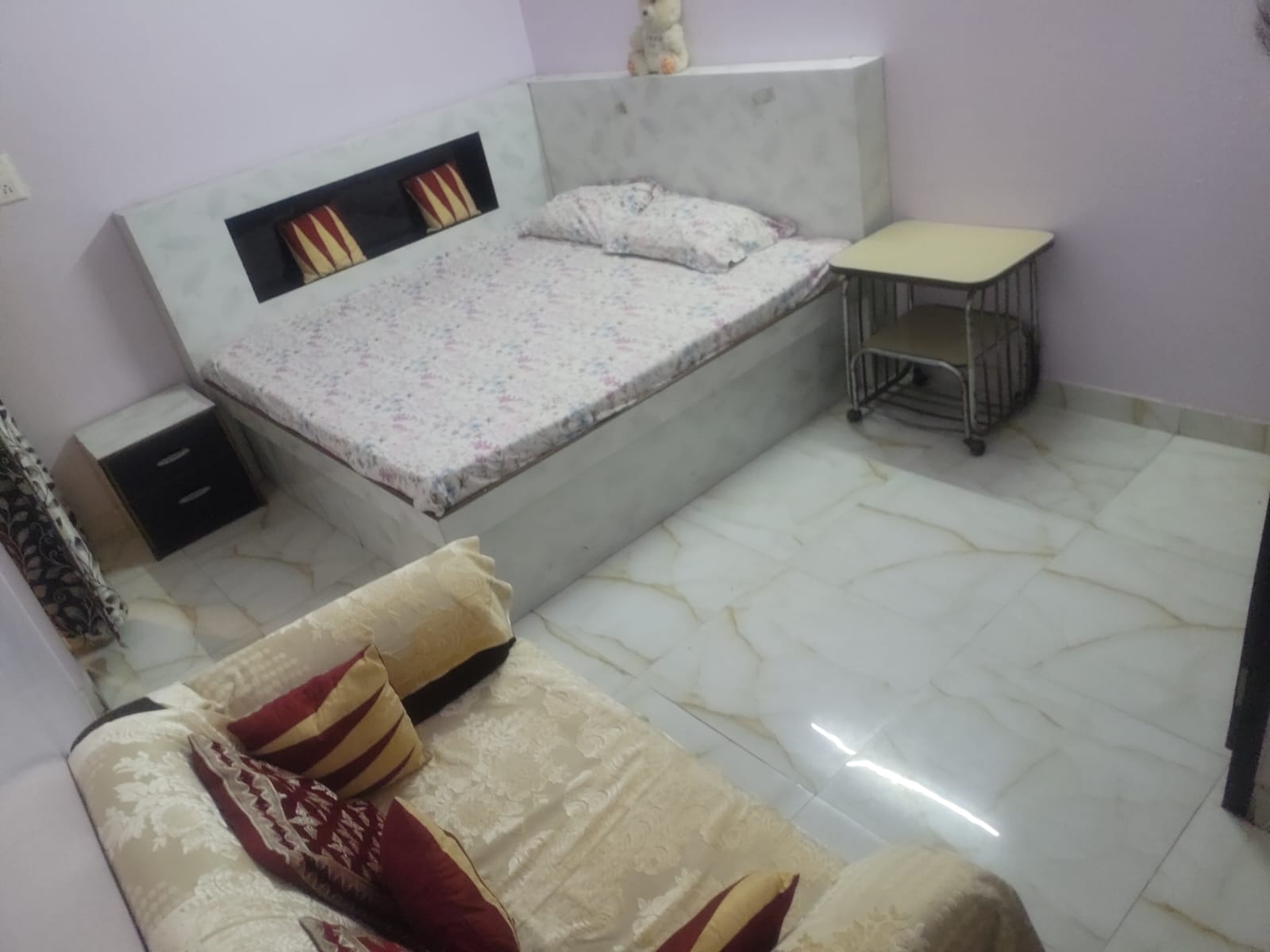 Vibe Villa - Tap to explore photos