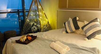 NeoNest Stay || Conscient One Mall Room Type - Midnight Orchid, Conscient One, Dwarka Expressway