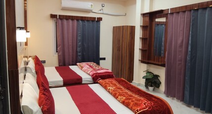 Krishnam Niwas Room Type - Quad Room - Superior Family Room with Balcony and Private bathroom