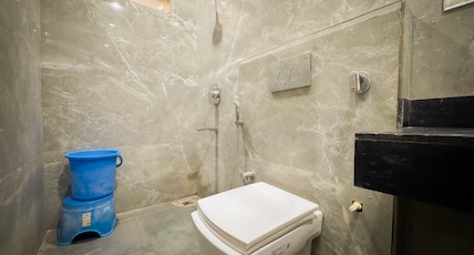 Shri Ram Retreat Guest House Room Type - Standard Triple Room Shri Ram Retreat Guest House Room Type - Standard Triple Room