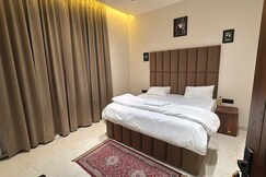 Deodar Dreams 2 .0 Luxury 2 BHK 2Kms from ISBT