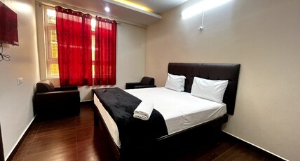 I Care With Greenery Comforts Room Type - Deluxe Non AC Room ( 02 ADULT )