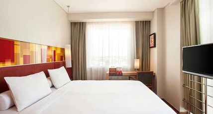 ibis Styles Solo Room Type - Deluxe Room with 1 queensize bed