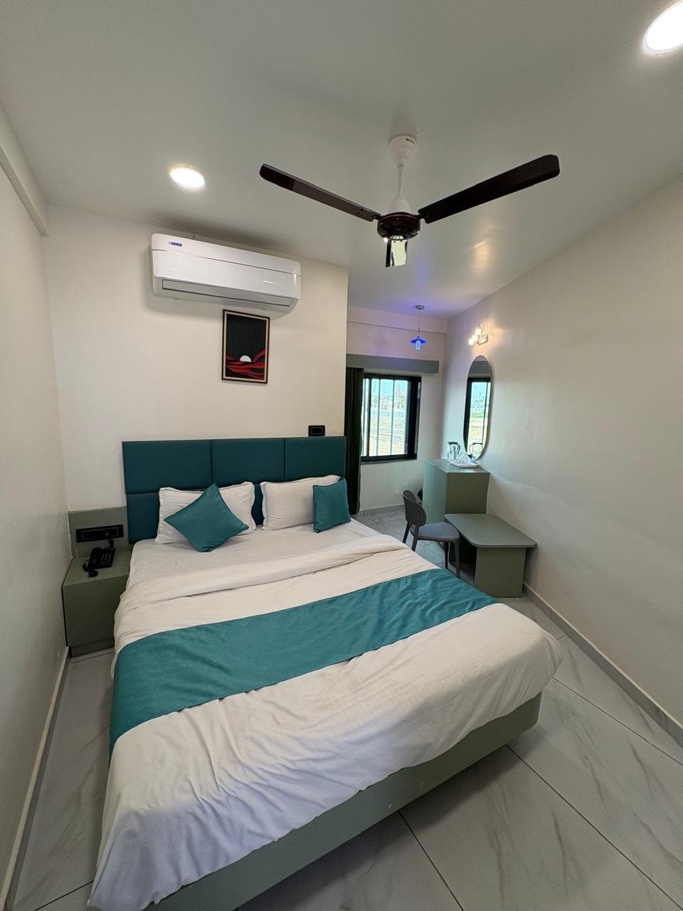 Hotel Bandhan - Tap to explore photos