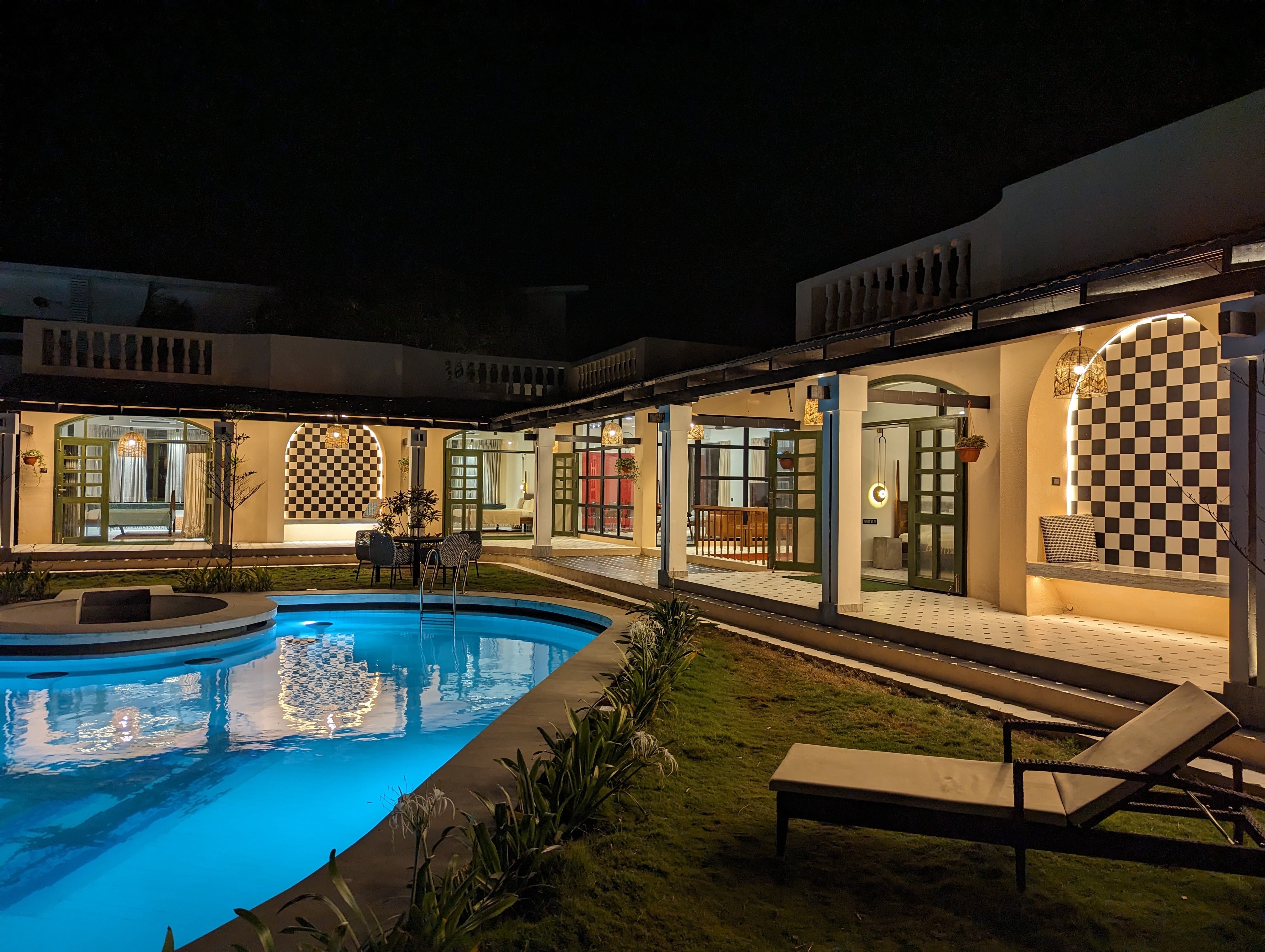 Isles - A LuxUnlock Private Retreat - Tap to explore photos