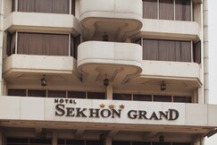 Hotel Sekhon Grand