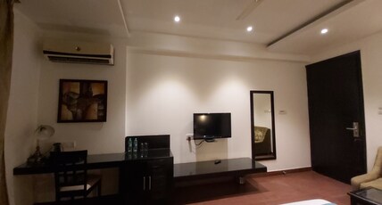 Anand Castle  Room Type - Superior Room