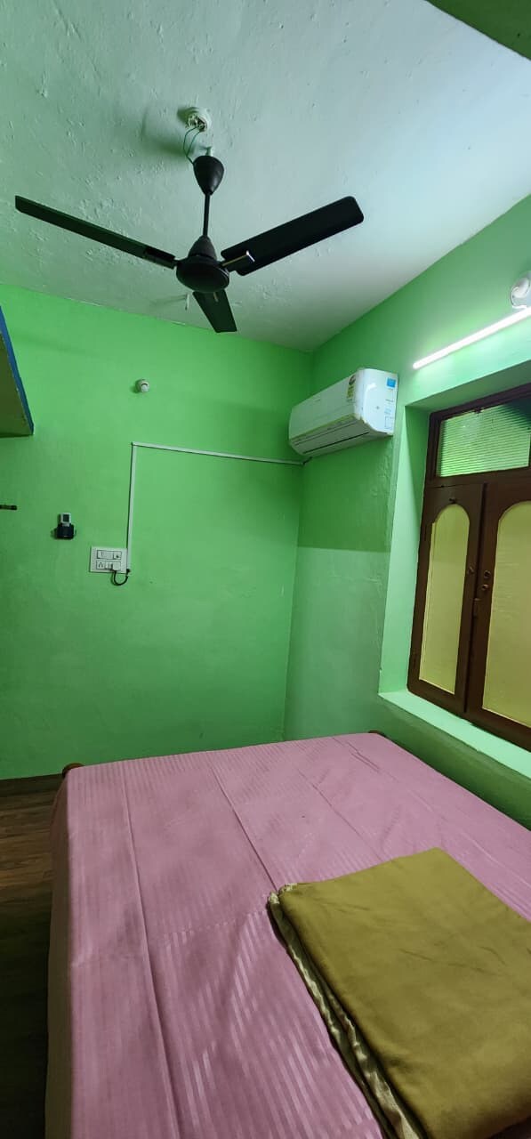 Kothais Homestay - Tap to explore photos