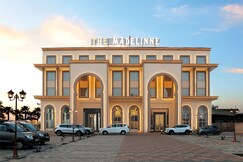 THE MADELINNE HOTEL