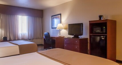 Best Western Elko Inn Room Type - 2 Queen Beds, Non-Smoking, Microwave And Refrigerator, Work Desk, Wi-Fi, Full Breakfast