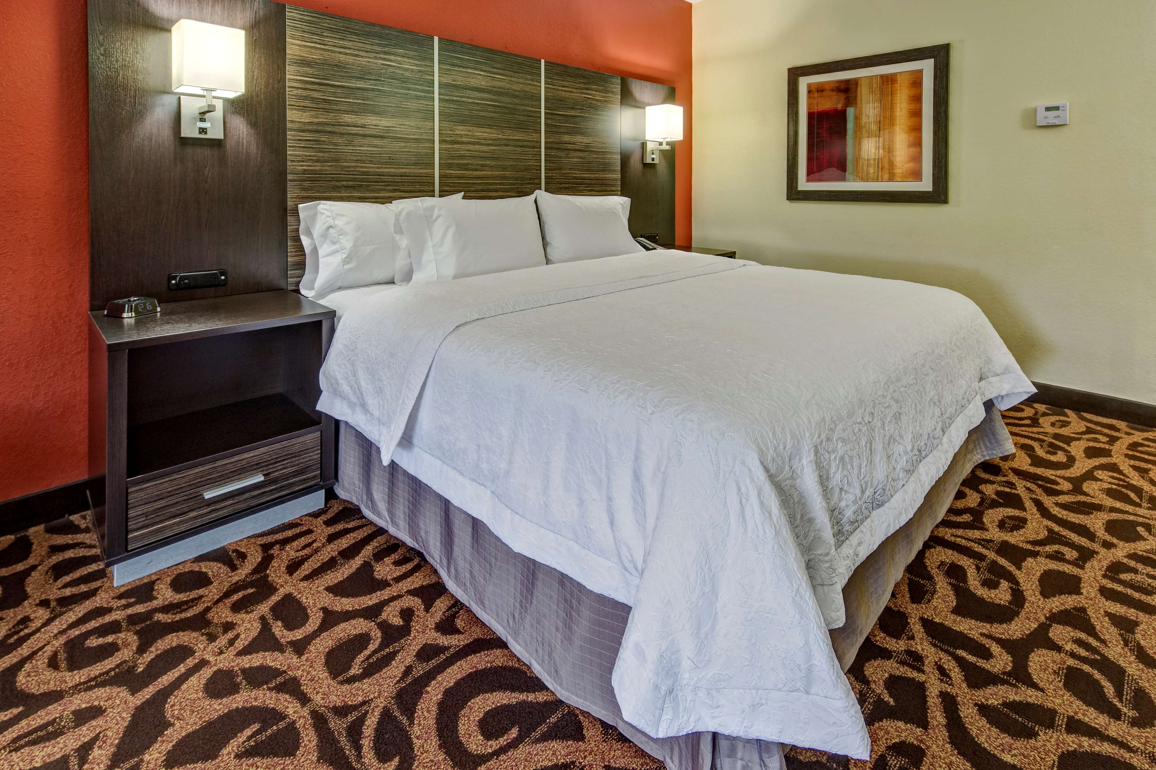 Hampton Inn Houston Baytown - Tap to explore photos
