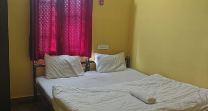 Meeraj Residency Room Type - Non Ac Standard Double Bed Room