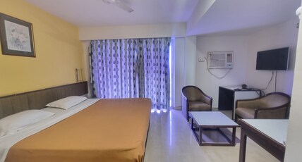 Hotel Bluehill Room Type - Standard King Bed Room