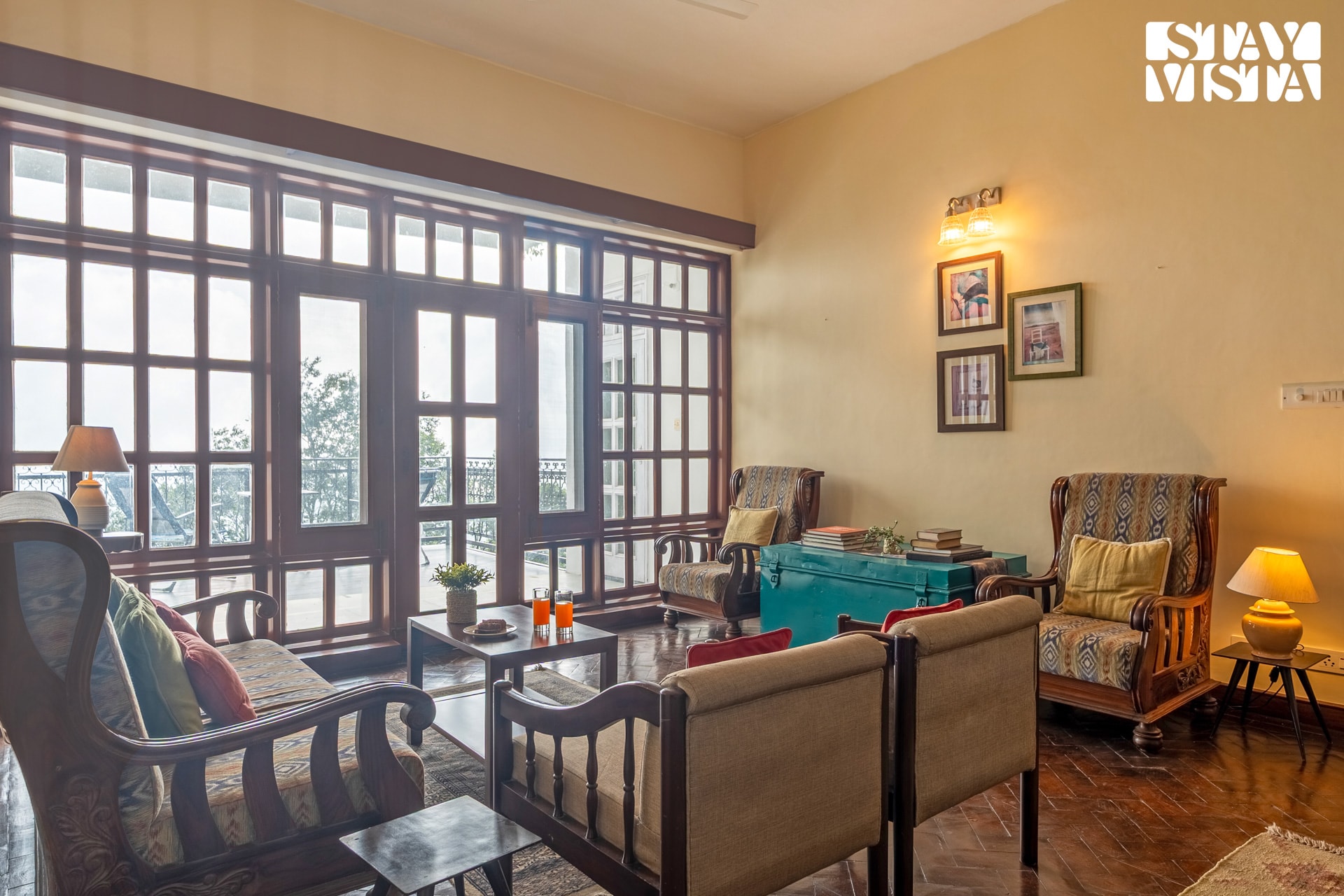 StayVista at Gulposh Villa - Tap to explore photos