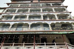 Mount Khang Hotel