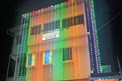 Golden Sea View | Rooms in a Homestay