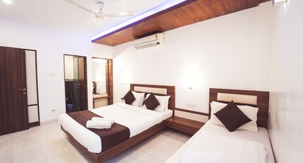 Shantis Hotel Surbhi Room Type - Royal Family Room