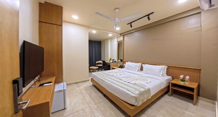 V Club Room Type - Elegance Room