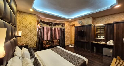 Mannat Resorts -Jehlum Riverfront Room Type - Double Deluxe Room
