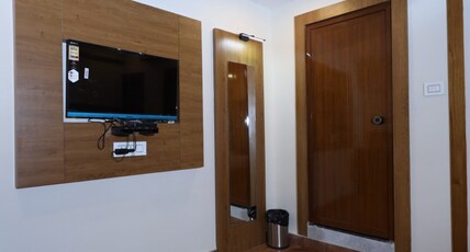 Hotel President Park Room Type - STANDARD TRIPLE BED ROOM