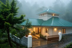 Goodluck Villa | Forest-view Rooms