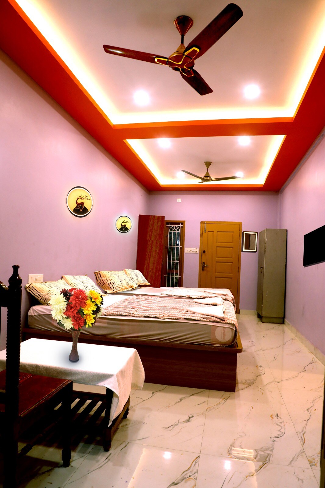 V.S. Balan Holiday Home - Tap to explore photos