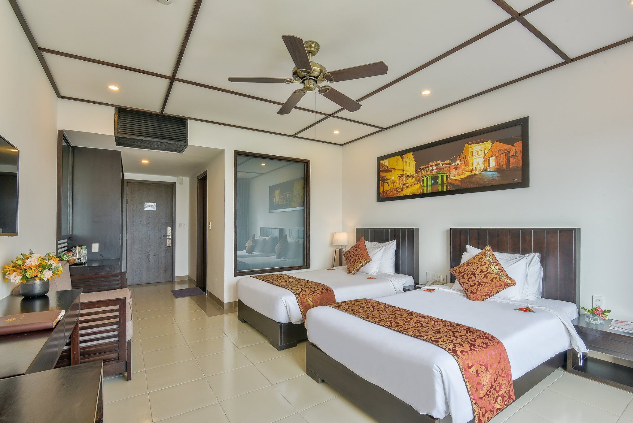 White Lotus Hotel Hoi An - Tap to explore photos