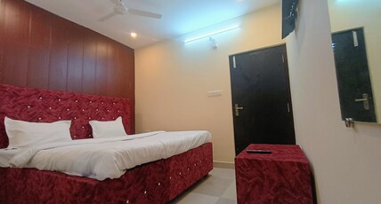 Hotel Metro Regency Room Type - Standard Room Without Ac