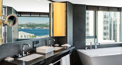 Swissotel the Bosphorus Istanbul Room Type - Signature Loft