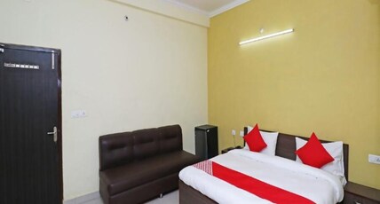 Madhav Bahavan Ayodhya Room Type - Super Deluxe Room