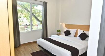KINGSTON HOUSE Room Type - Super Deluxe Room