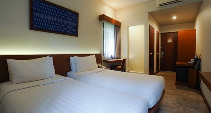 Grand Whiz Hotel Nusa Dua Room Type - Superior Twin Room