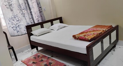 Kolkata HCN Guest House Room Type - NON AC CLASSIC ROOM