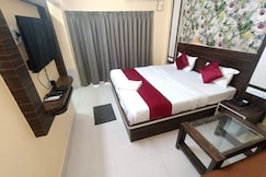 TARA PALACE